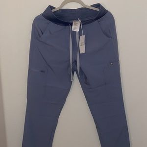 Limited edition Figs Bottoms .size petite small